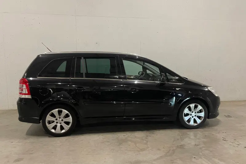 Opel Zafira (2008)