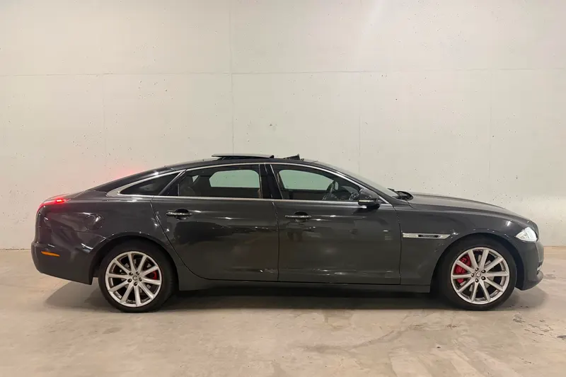 Jaguar XJ (2013)