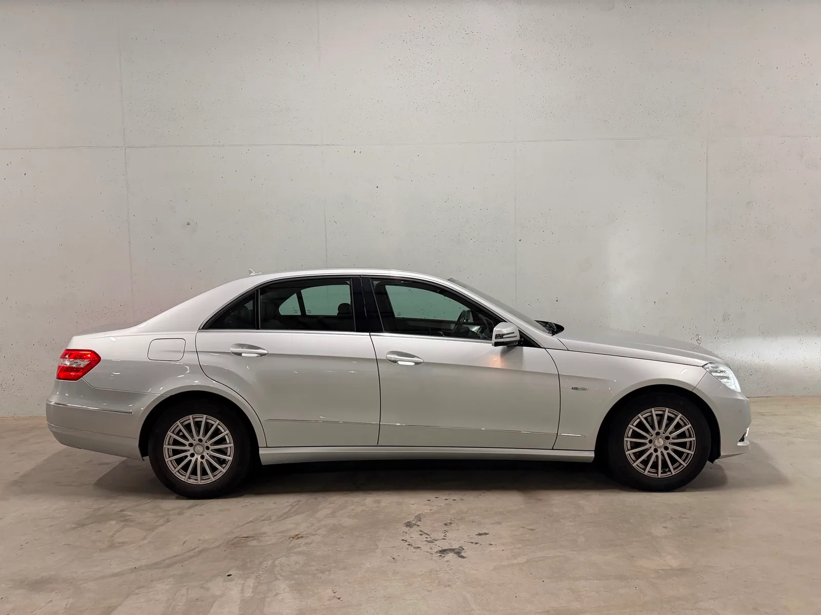 Mercedes-Benz E-Klasse (2010) — foto 1