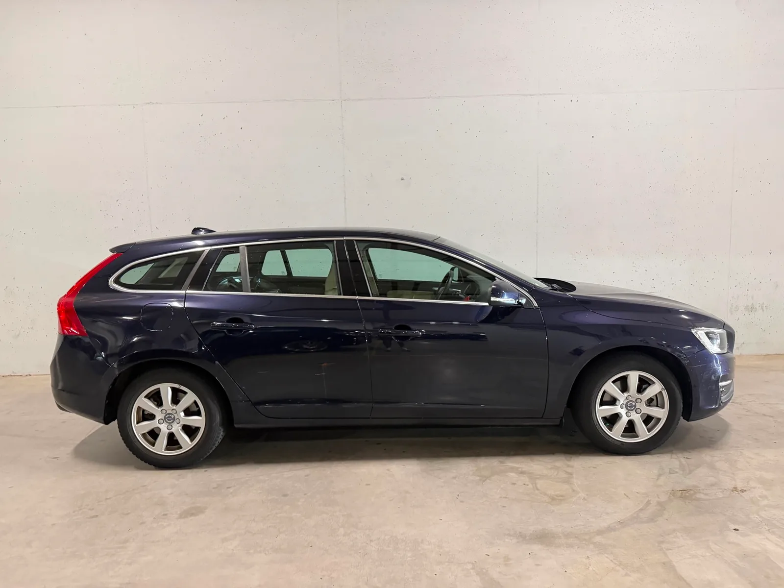 Volvo V60 (2017) — foto 1