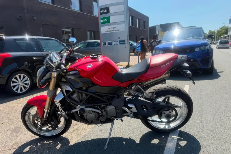 MV Agusta Brutale (2005)