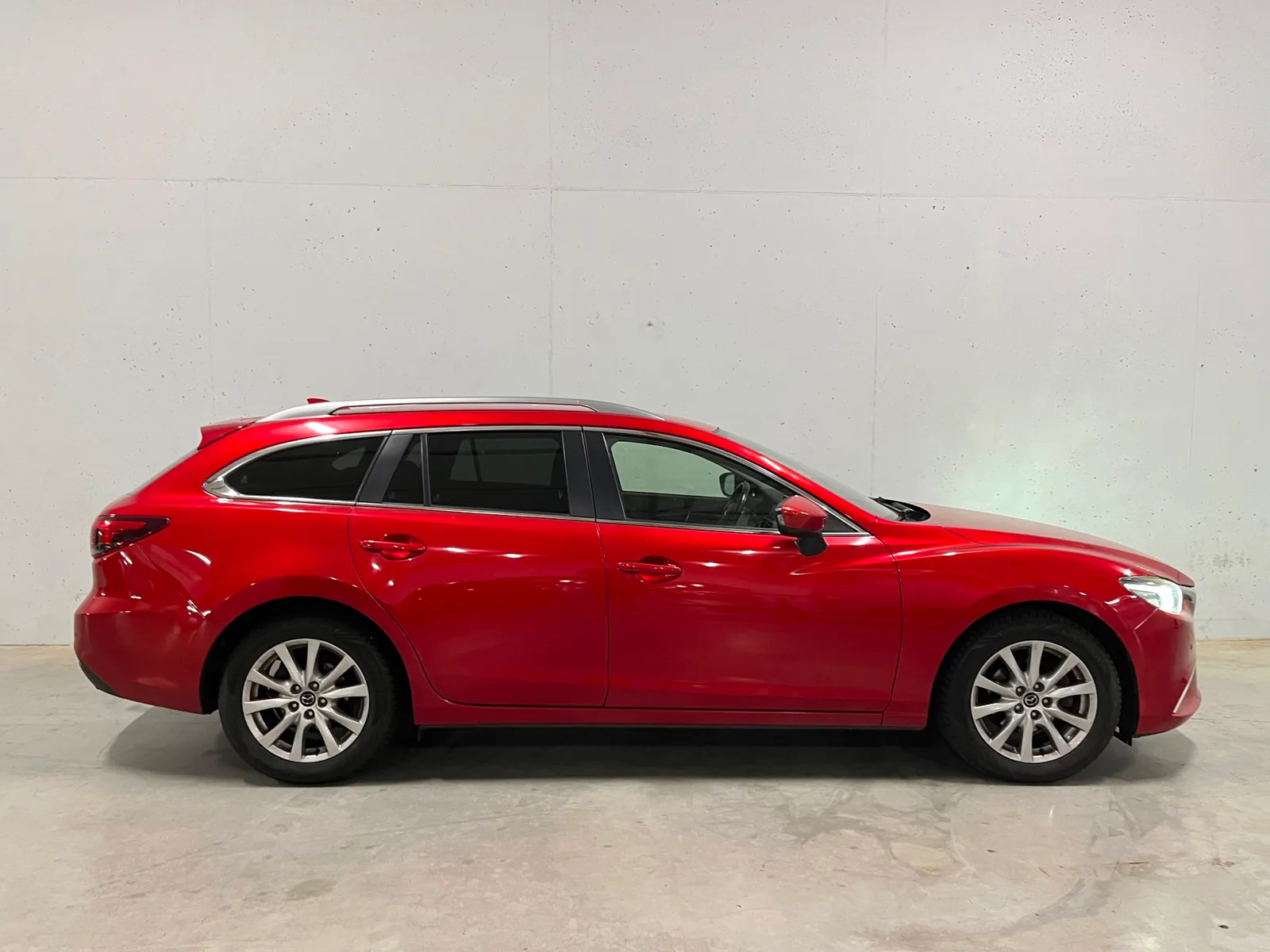 Mazda 6 Sportbreak (2015) — foto 1
