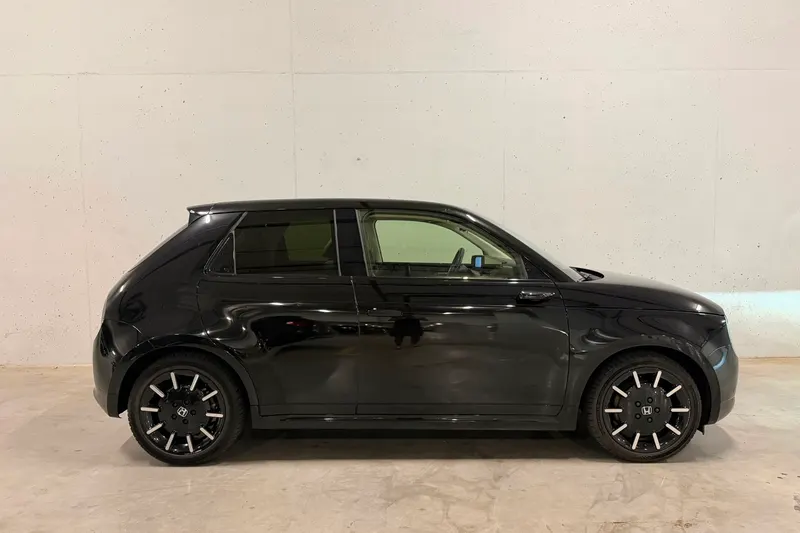 Honda E (2021)