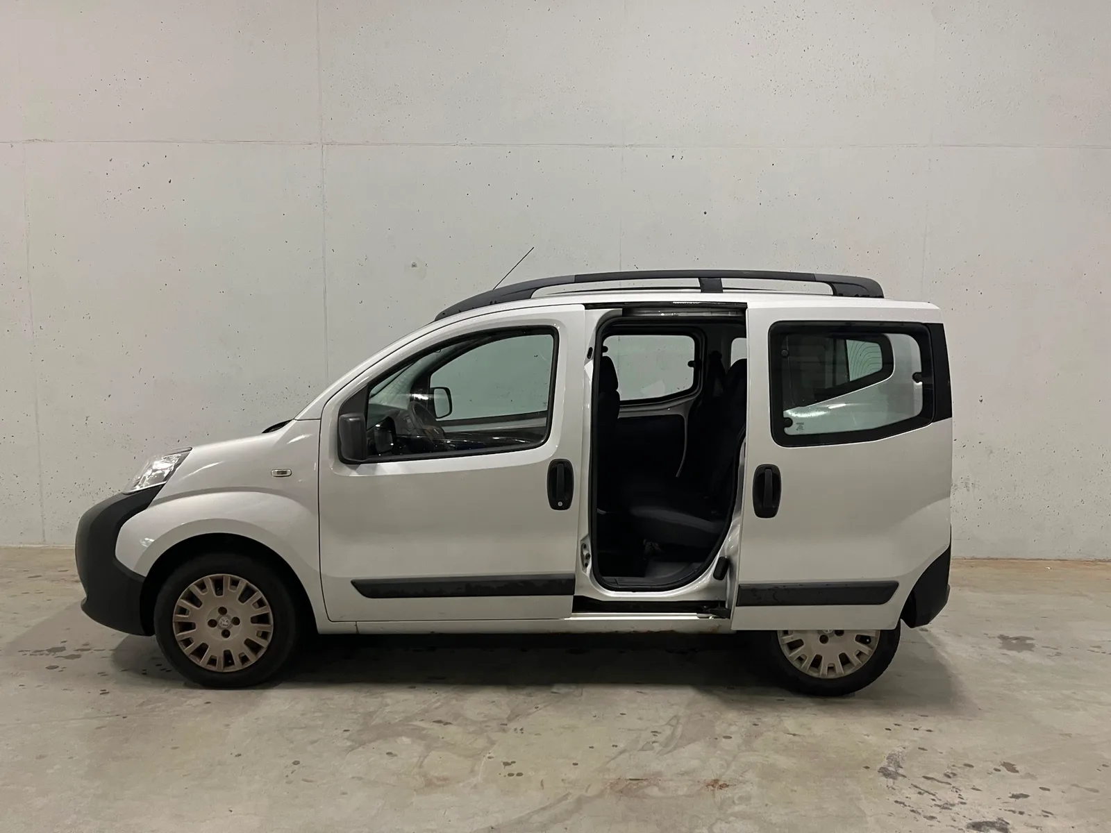 Peugeot Bipper Tepee (2010) — foto 1