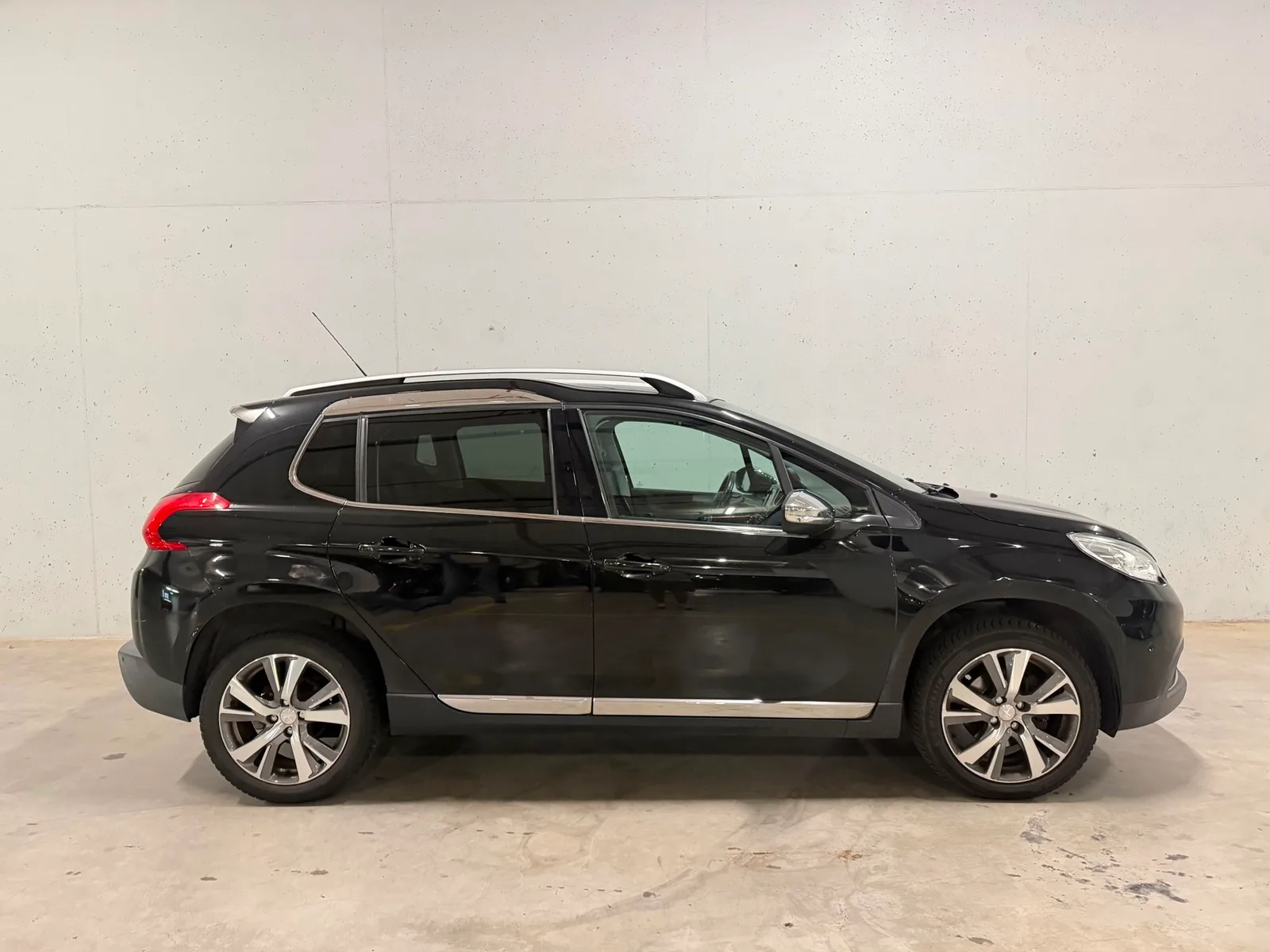 Peugeot 2008 (2015) — foto 1