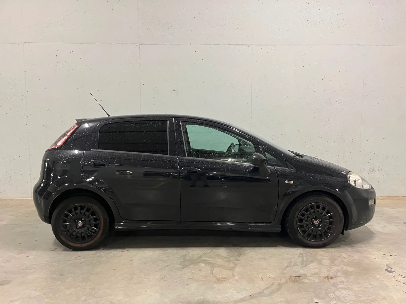 Fiat Punto (2014) — foto 1