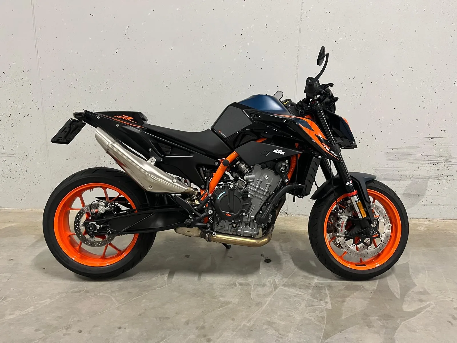 KTM 890 Duke (2023) — foto 1
