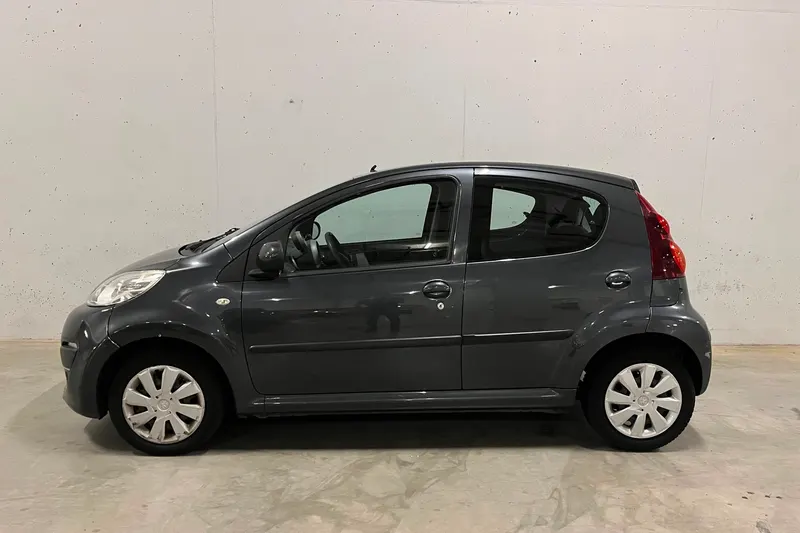 Peugeot 107 (2012)