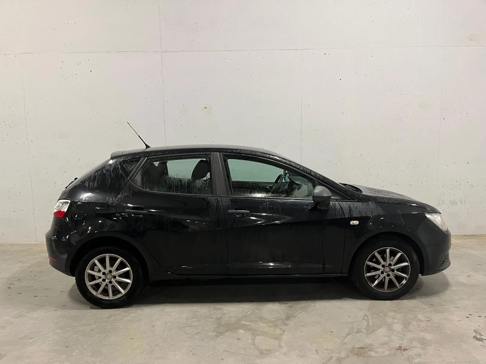 SEAT Ibiza (2014) — foto 1