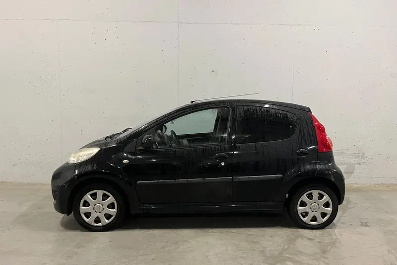 Peugeot 107 (2009)