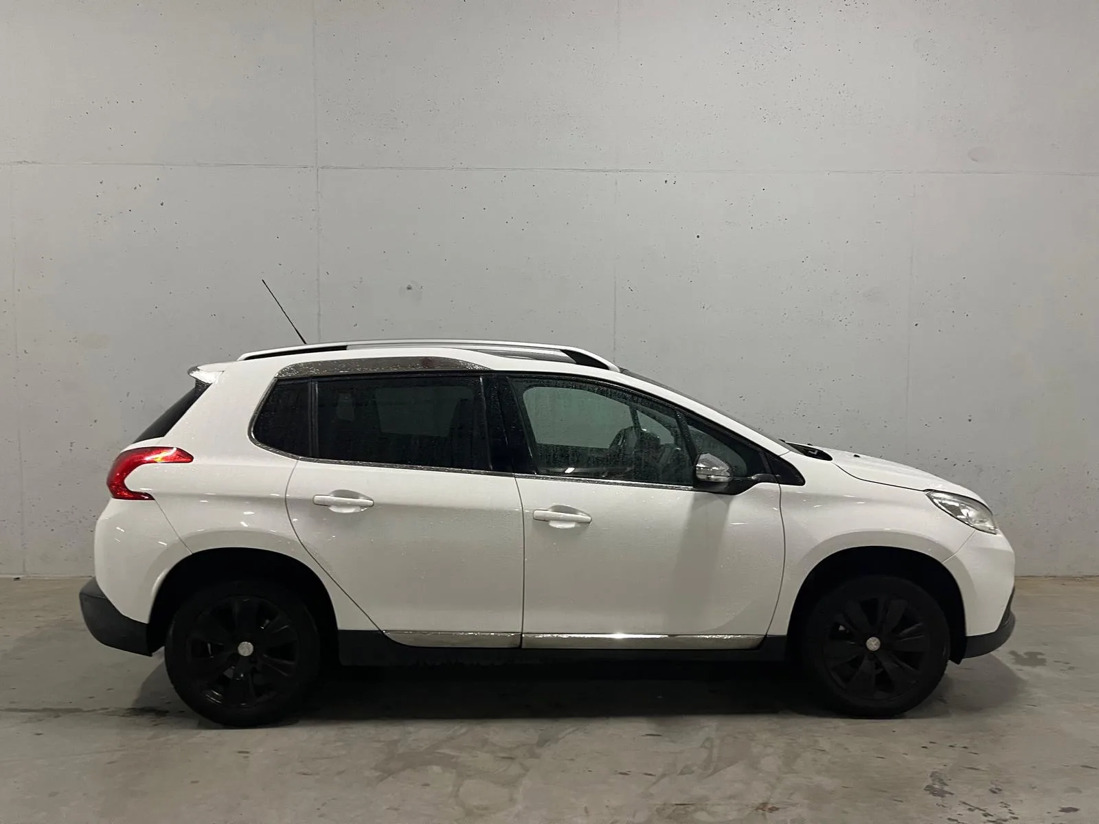 Peugeot 2008 (2016) — foto 1