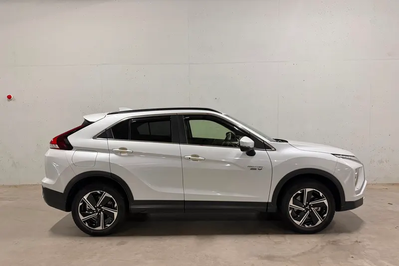 Mitsubishi Eclipse Cross (2021)