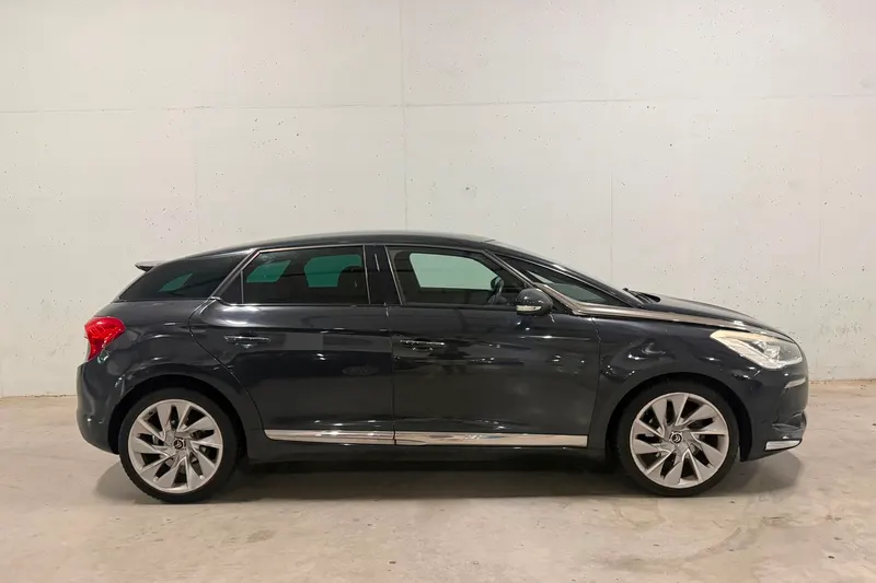 Citroën DS5 (2012)