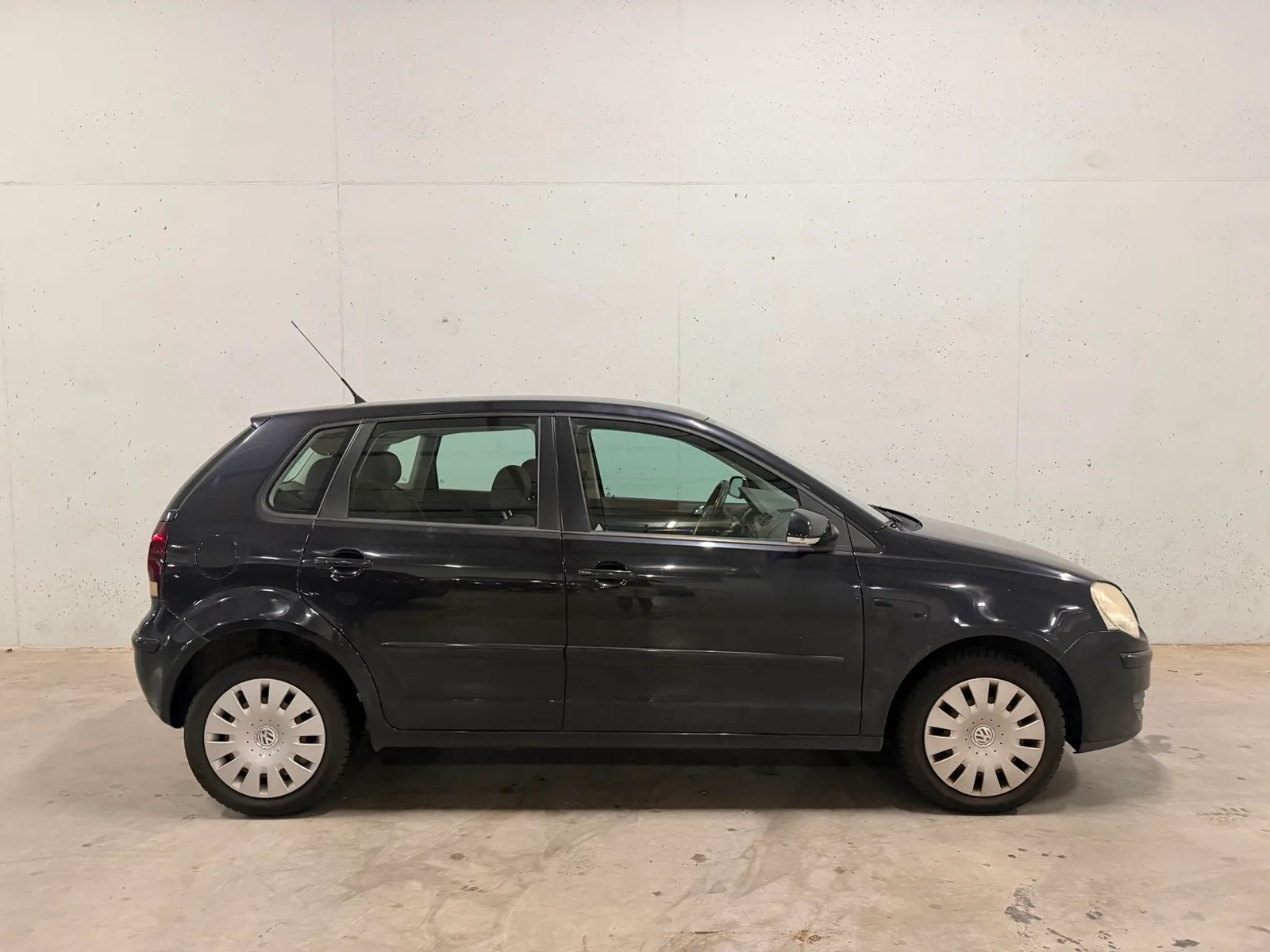 Volkswagen Polo (2008) — foto 1