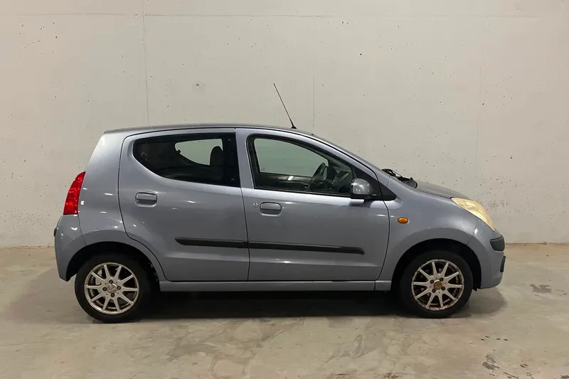 Nissan Pixo (2010)