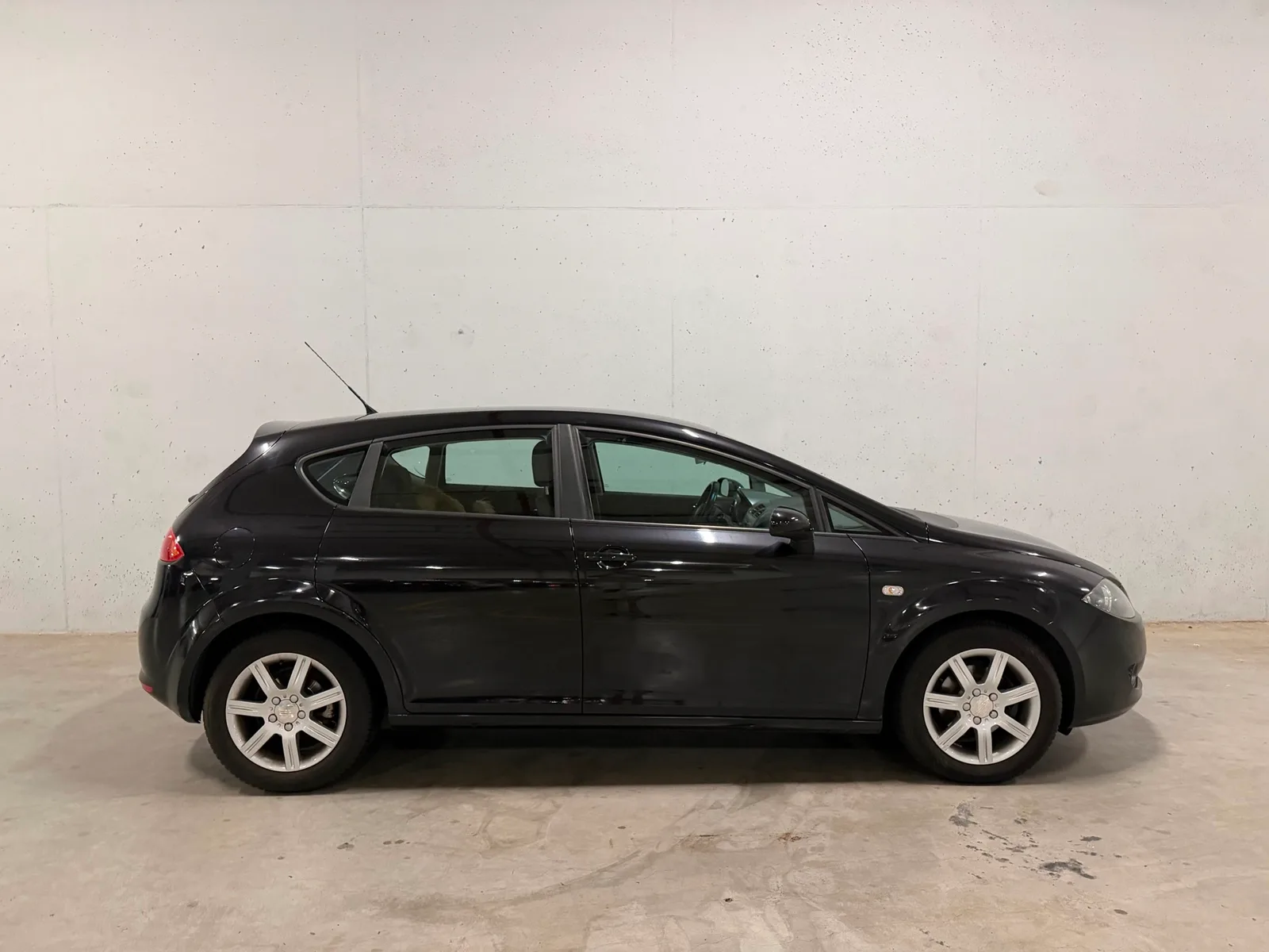 SEAT Leon (2006) — foto 1