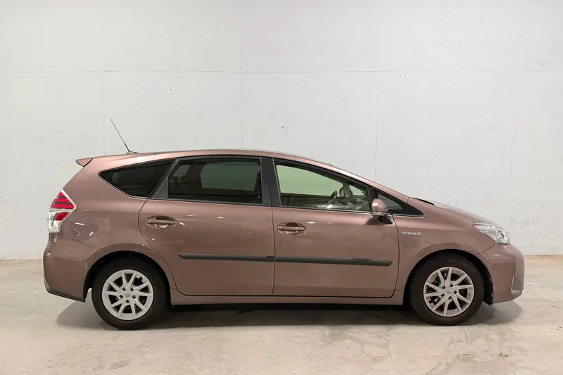 Toyota Prius (2016)