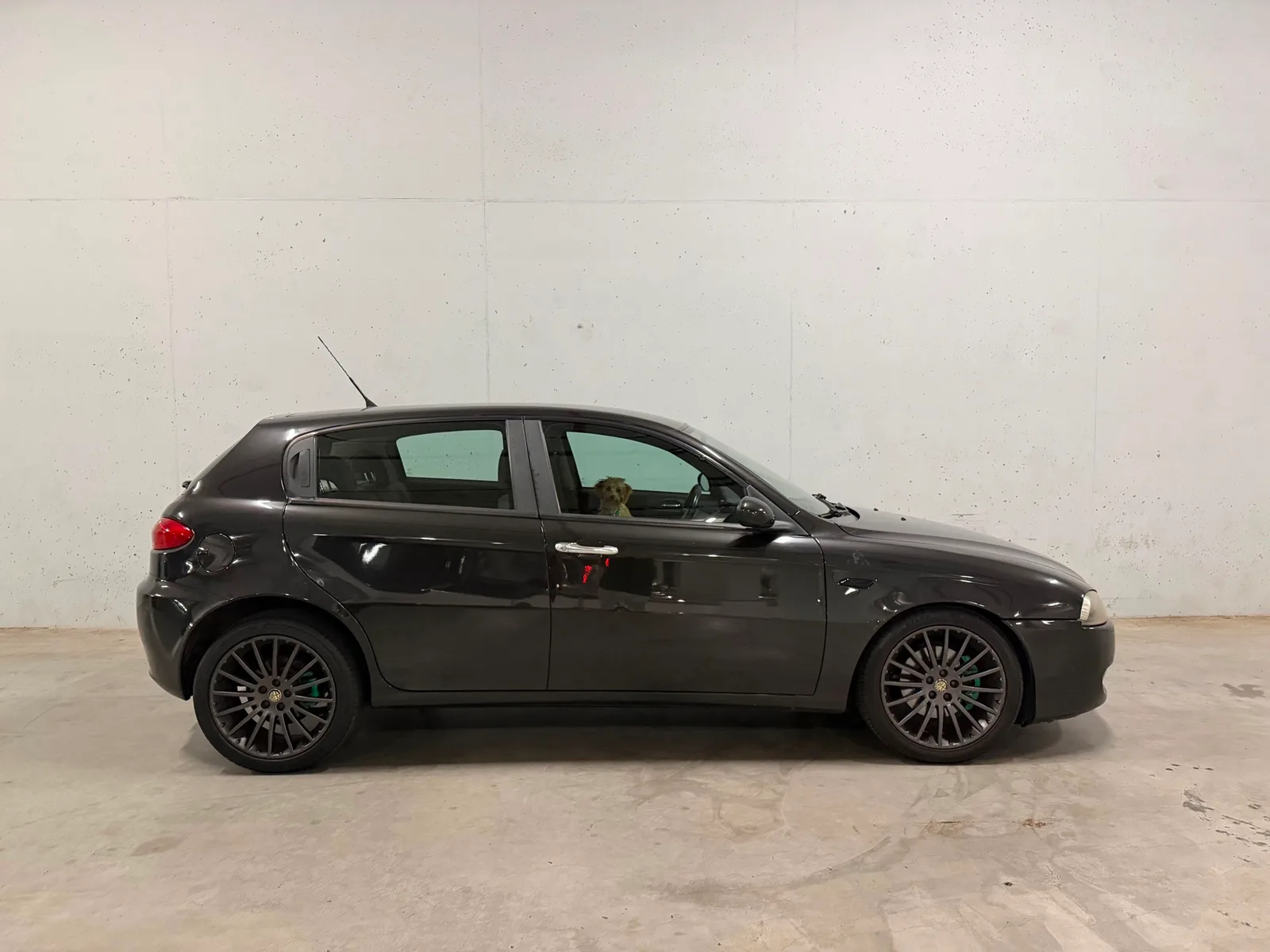 Alfa Romeo 147 (2006) — foto 1
