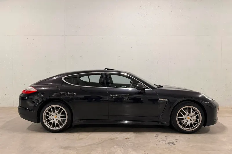 Porsche Panamera (2010)