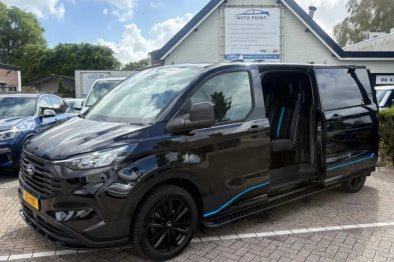 Ford Transit Custom (2024)