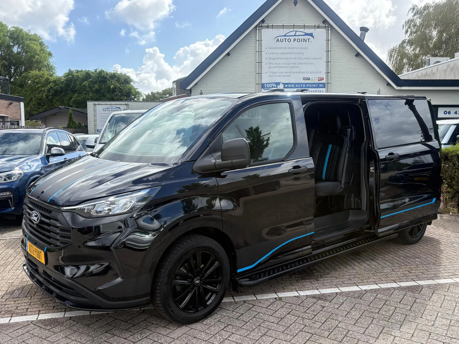 Ford Transit Custom (2024) — foto 1
