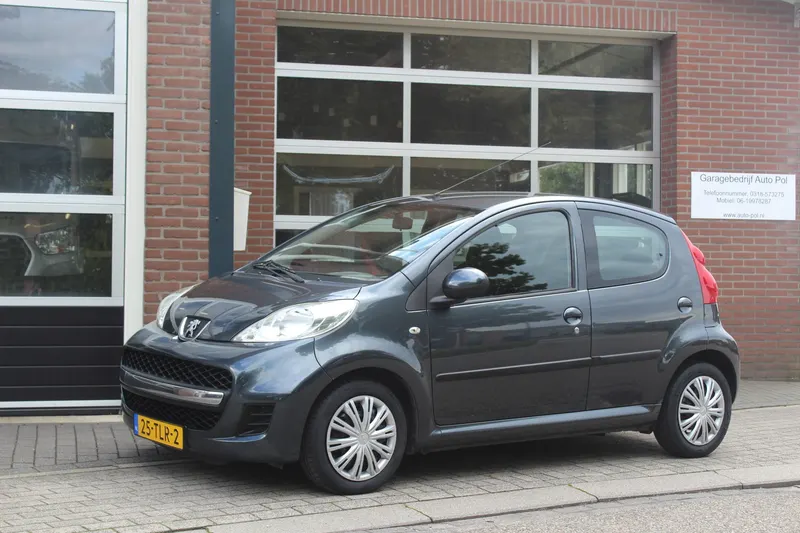 Peugeot 107 (2012)