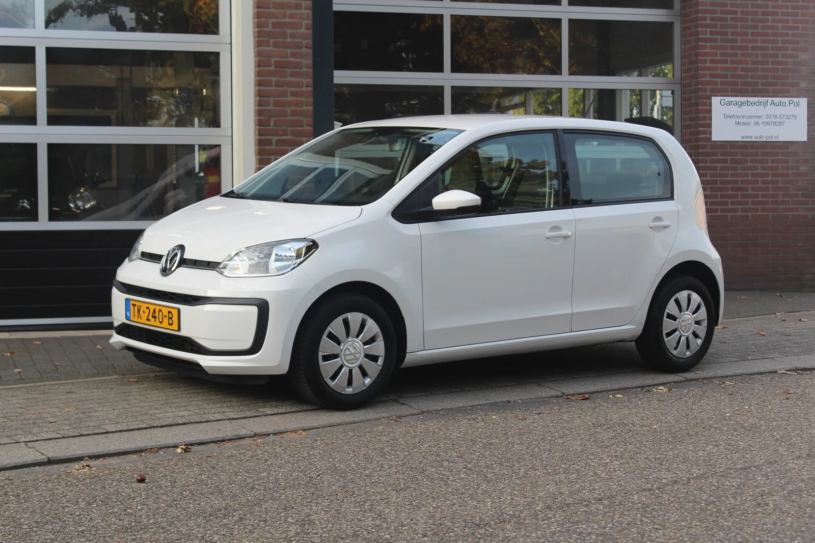 Volkswagen Up! (2018) — foto 1