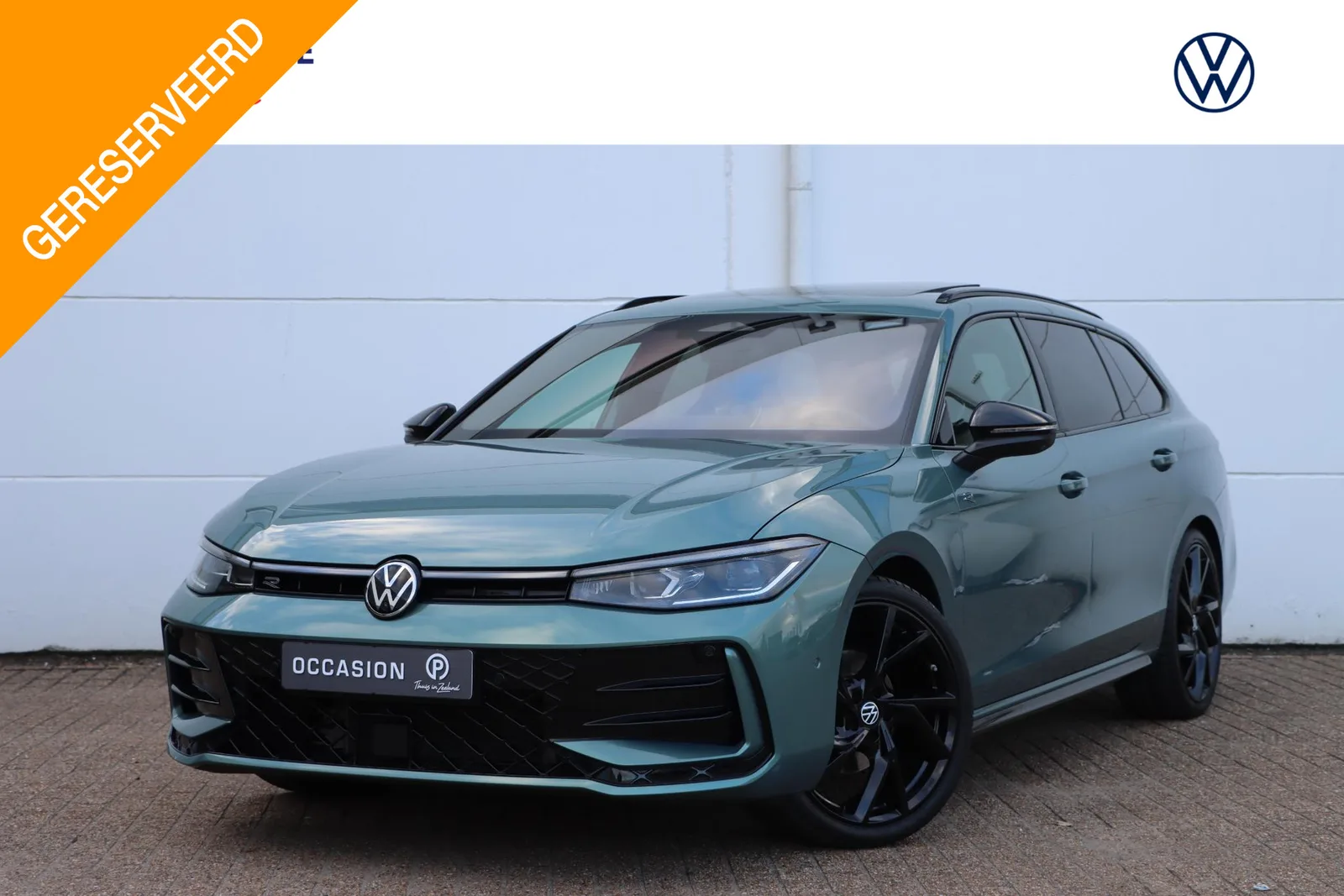 Volkswagen Passat (2024) — foto 1