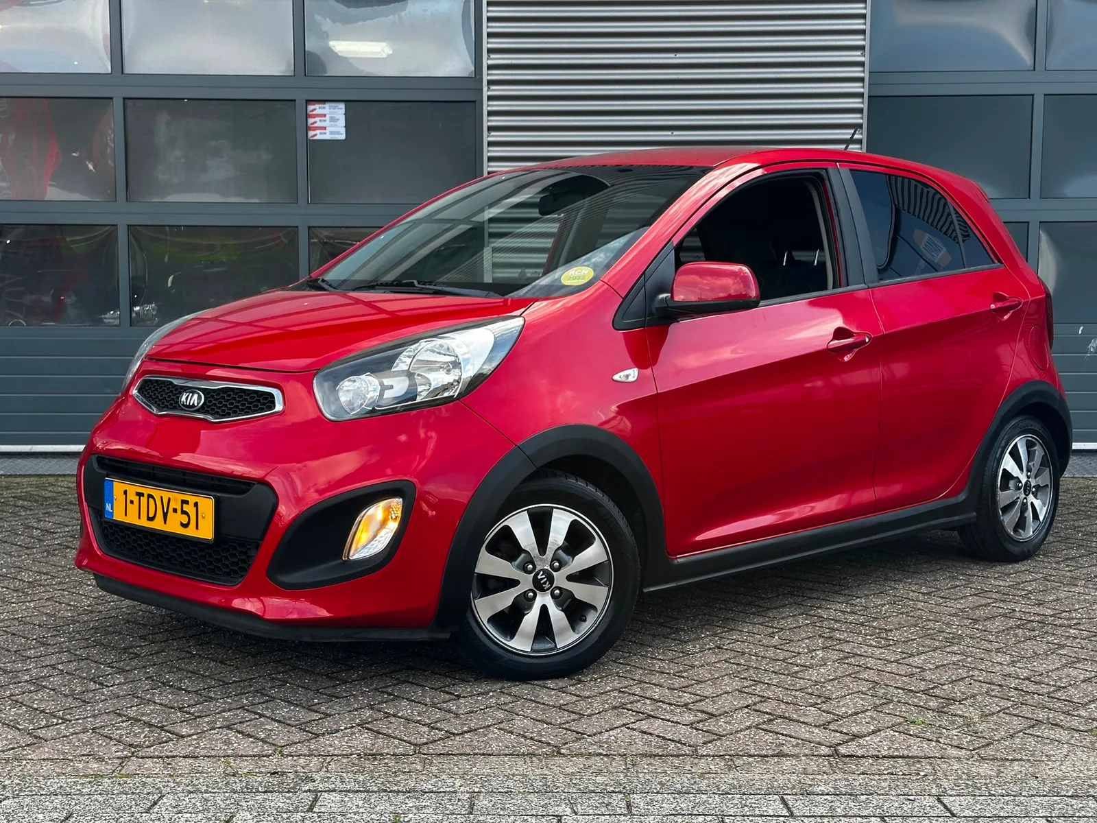 Kia Picanto (2014) — foto 1