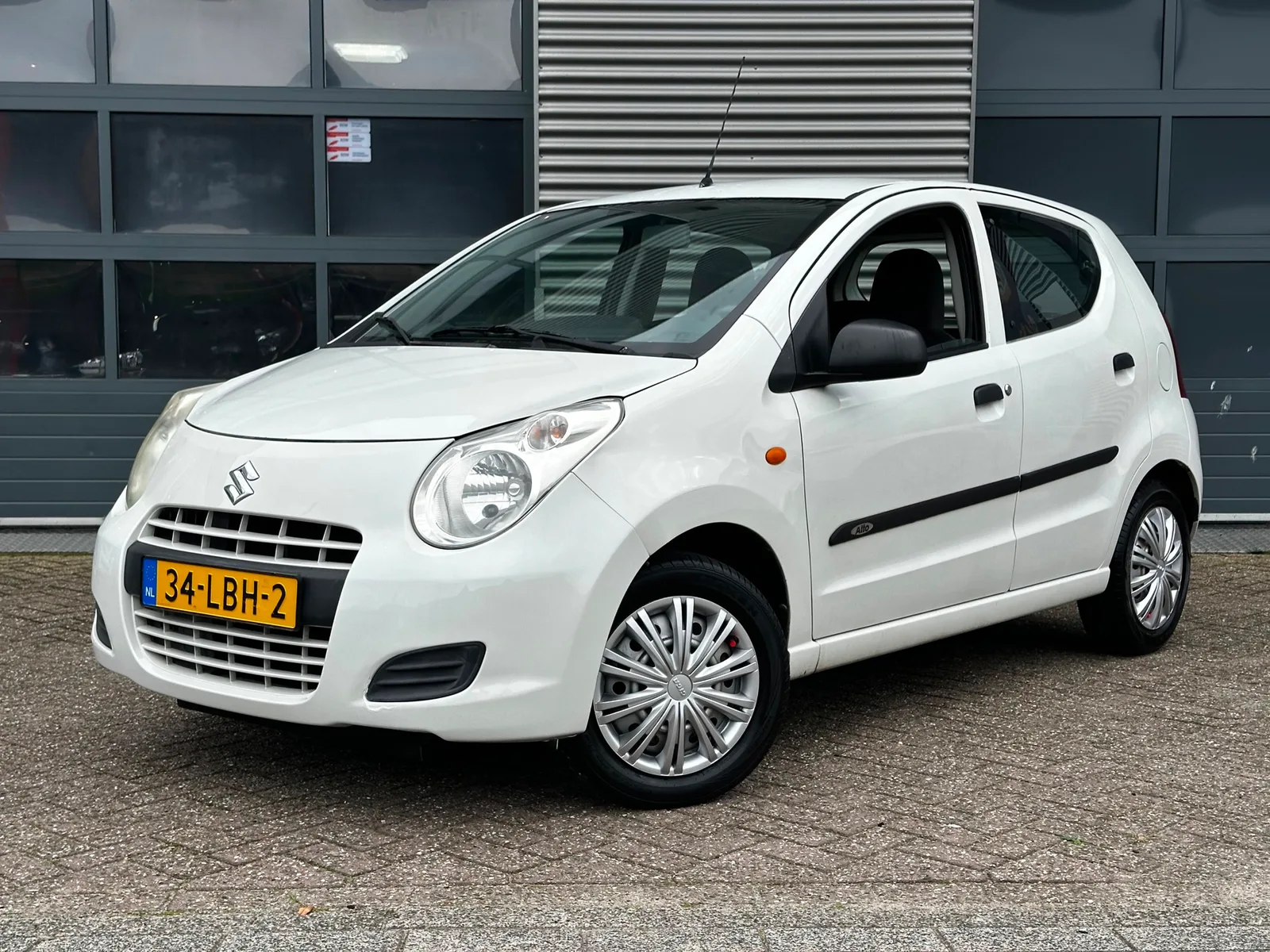 Suzuki Alto (2010) — foto 1