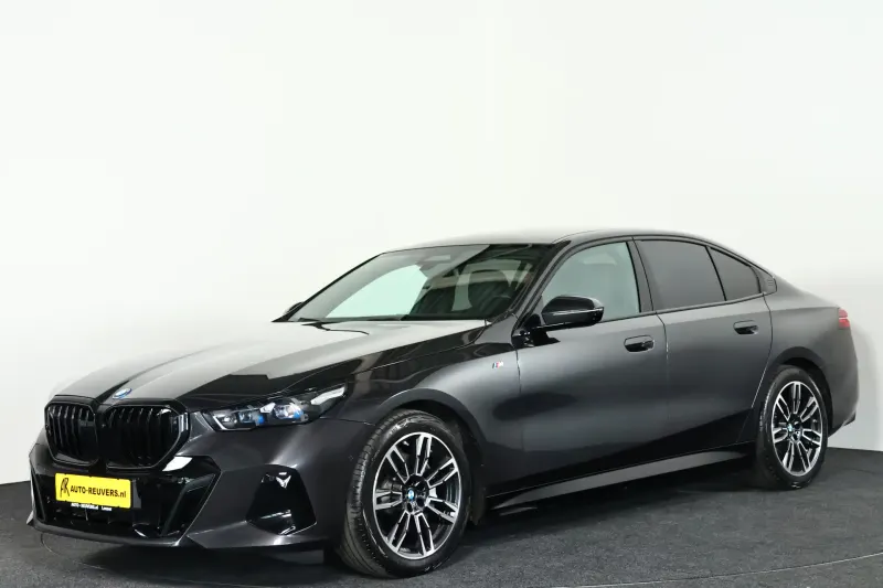 BMW i5 (2025)