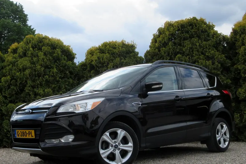 Ford Kuga (2013)