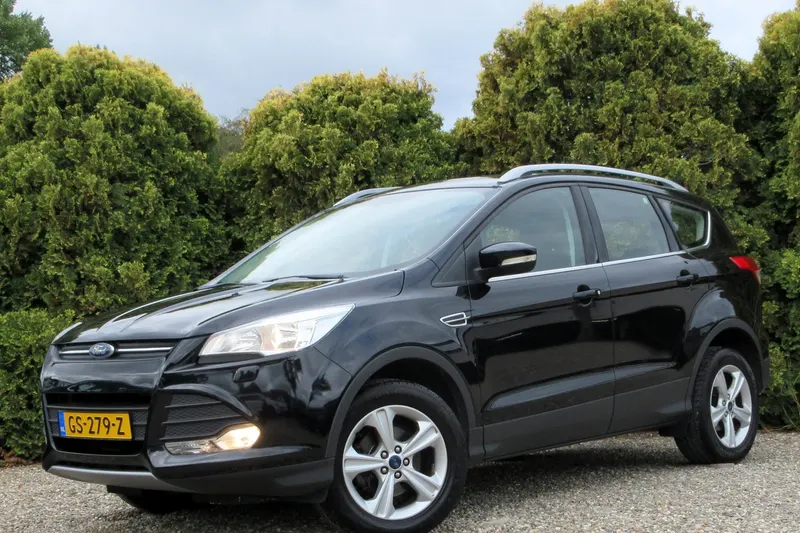 Ford Kuga (2015)