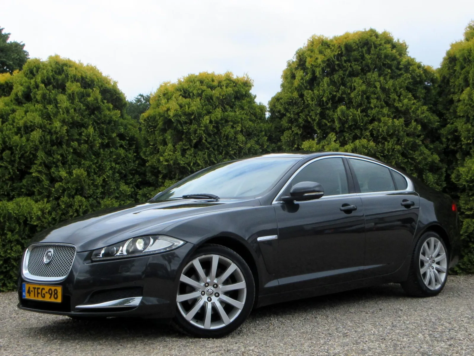 Jaguar XF (2014) — foto 1