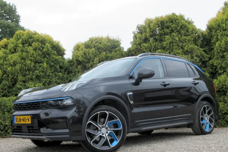 Lynk & Co 01 (2022)