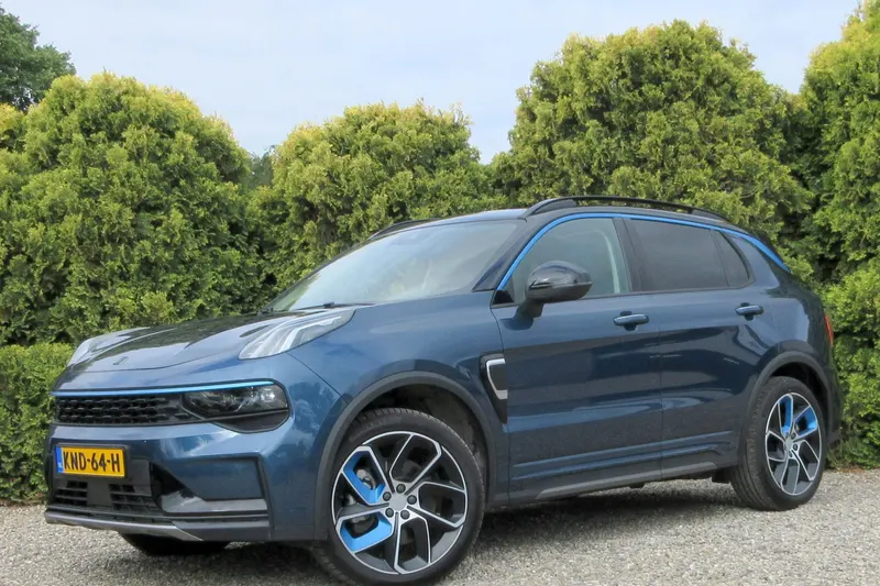 Lynk & Co 01 (2021)