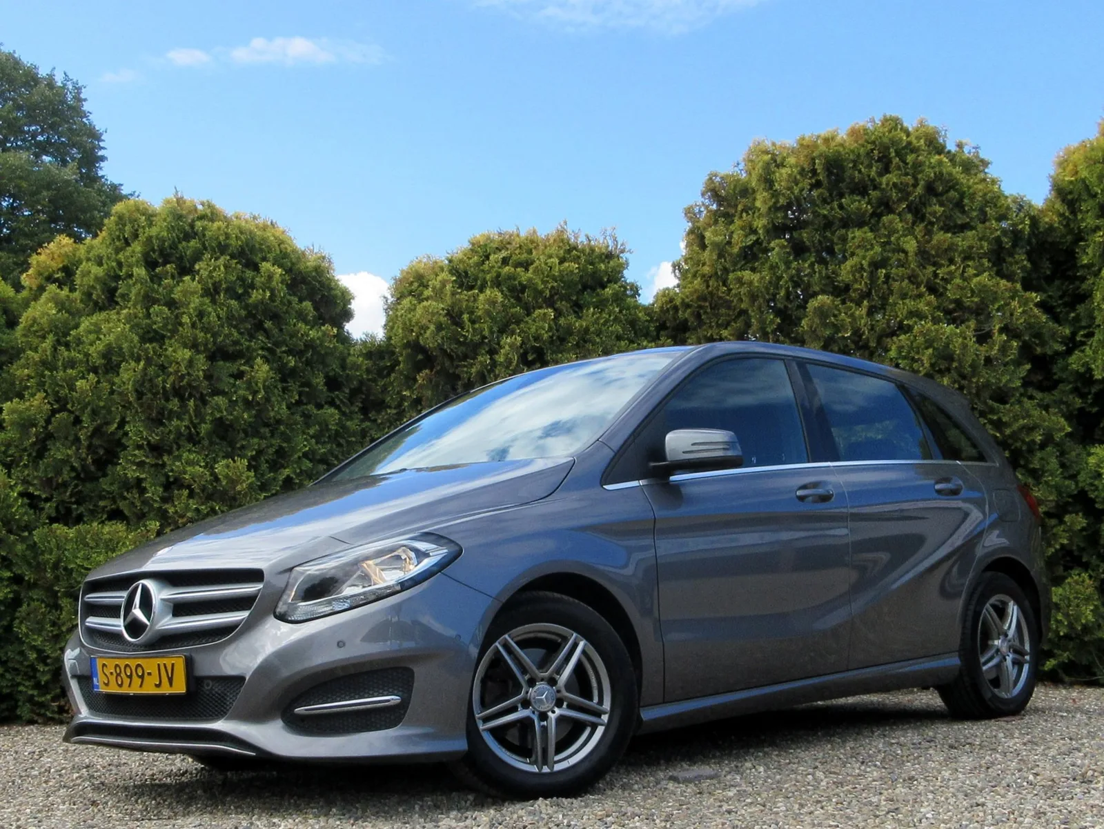 Mercedes-Benz B-Klasse (2015) — foto 1