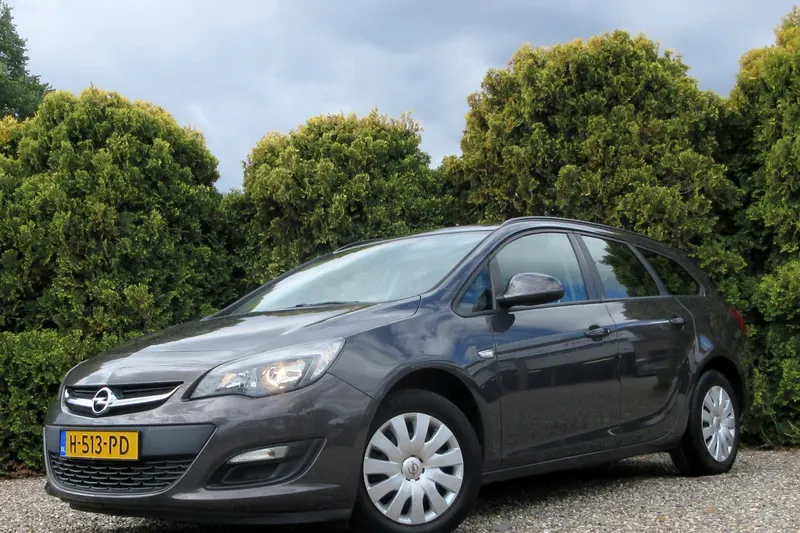 Opel Astra (2013)