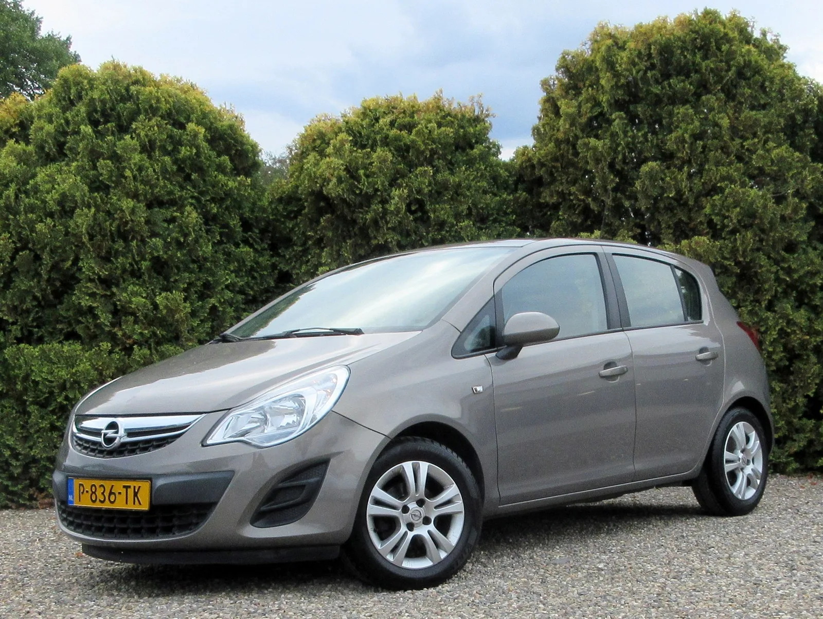Opel Corsa (2013) — foto 1