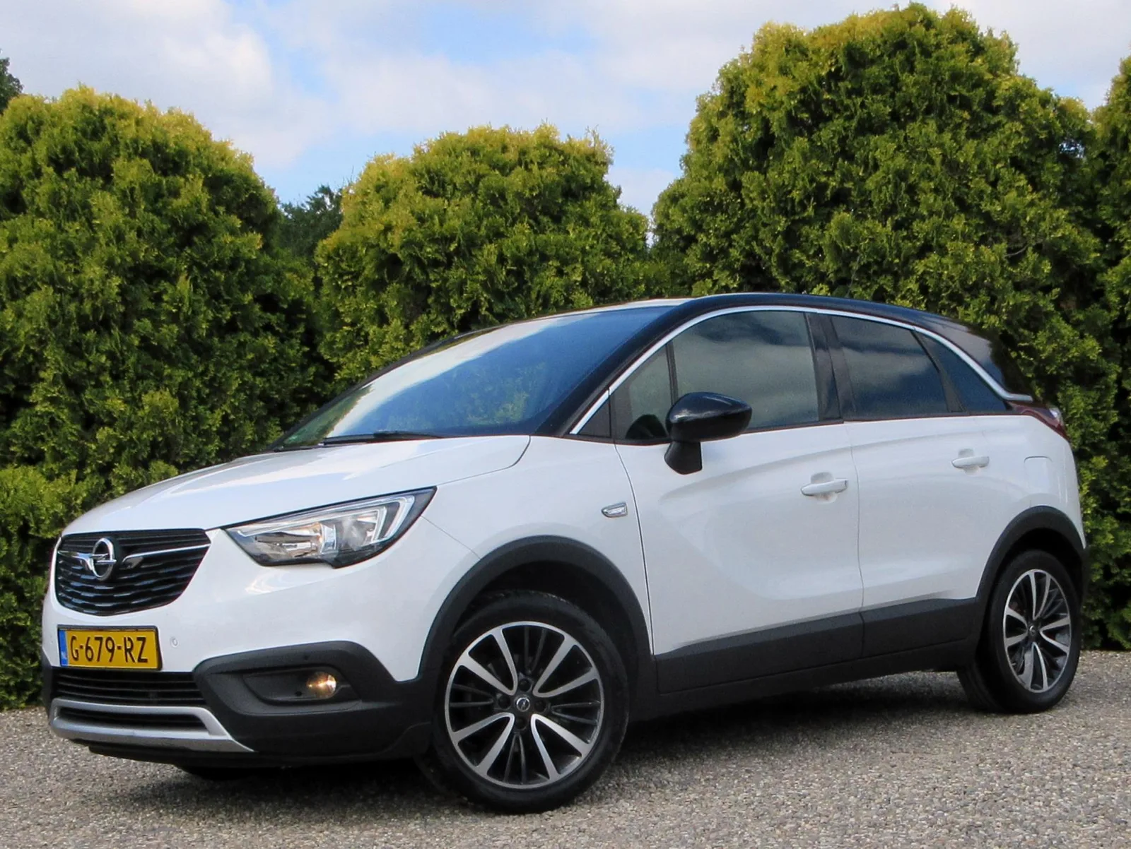 Opel Crossland (2018) — foto 1