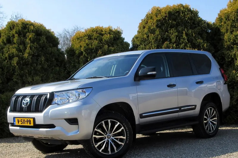 Toyota Land Cruiser (2018)