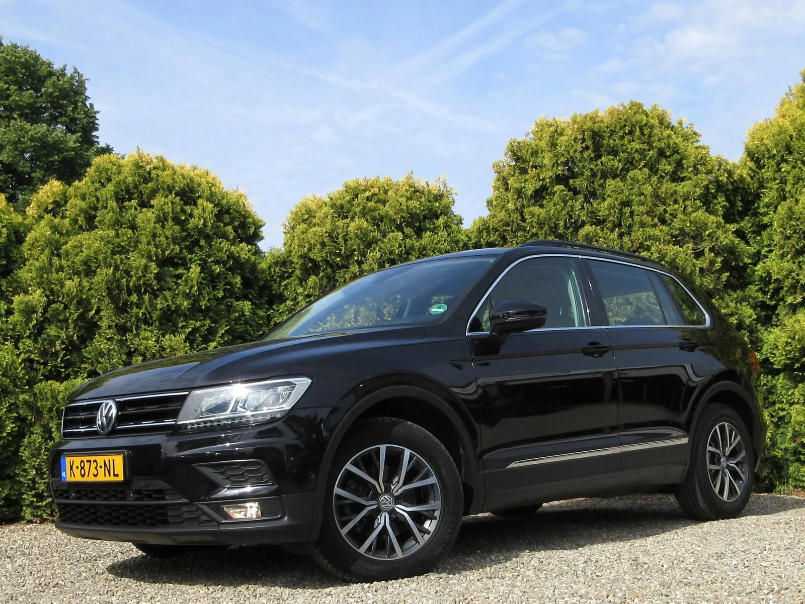 Volkswagen Tiguan (2020) — foto 1