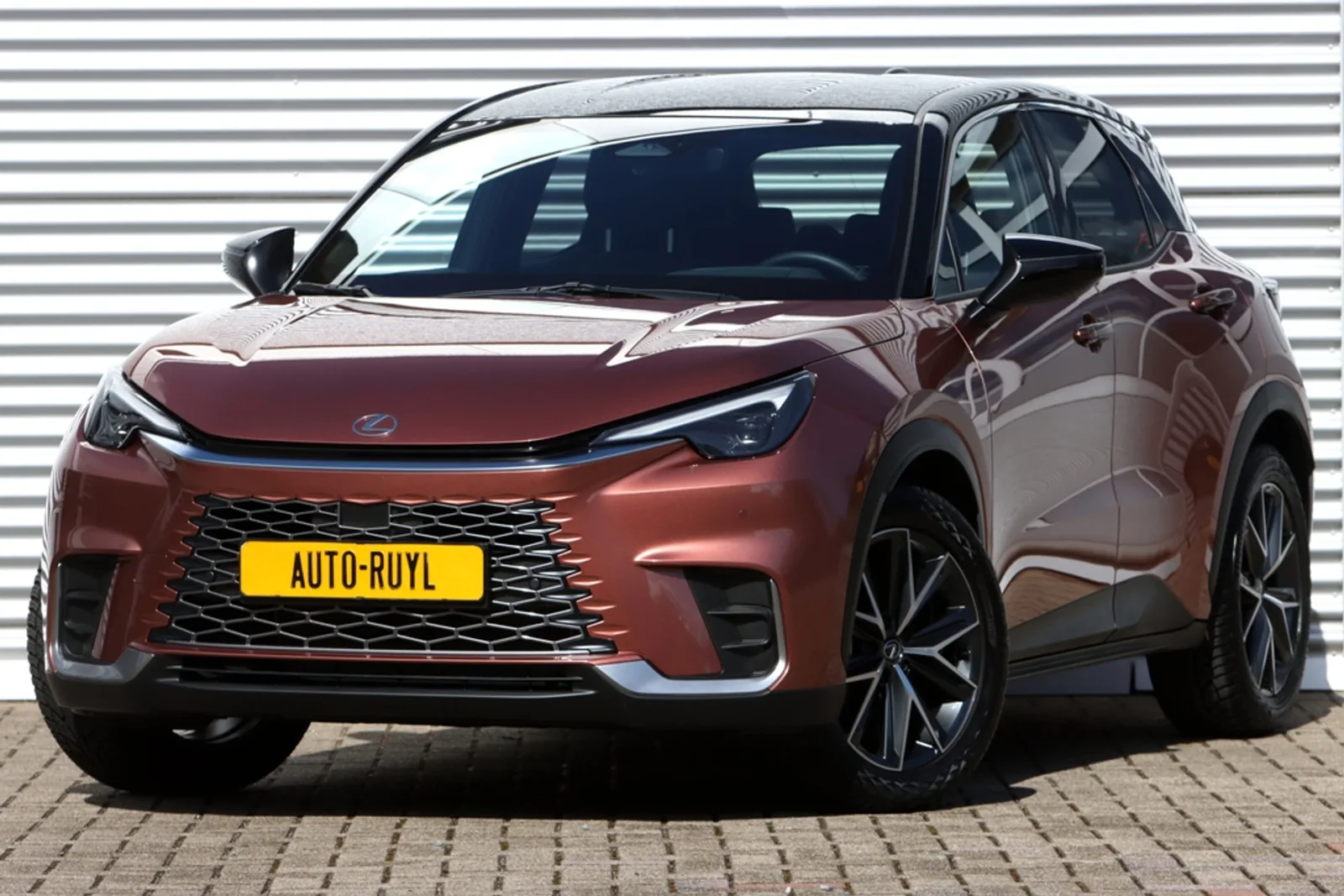 Lexus LBX (2025) — foto 1