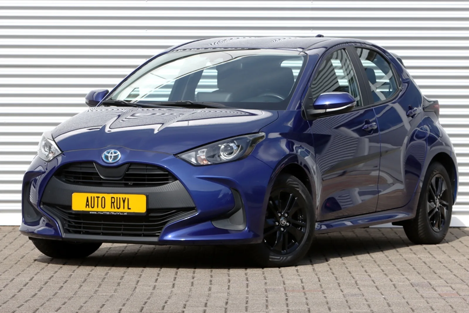 Toyota Yaris (2022) — foto 1