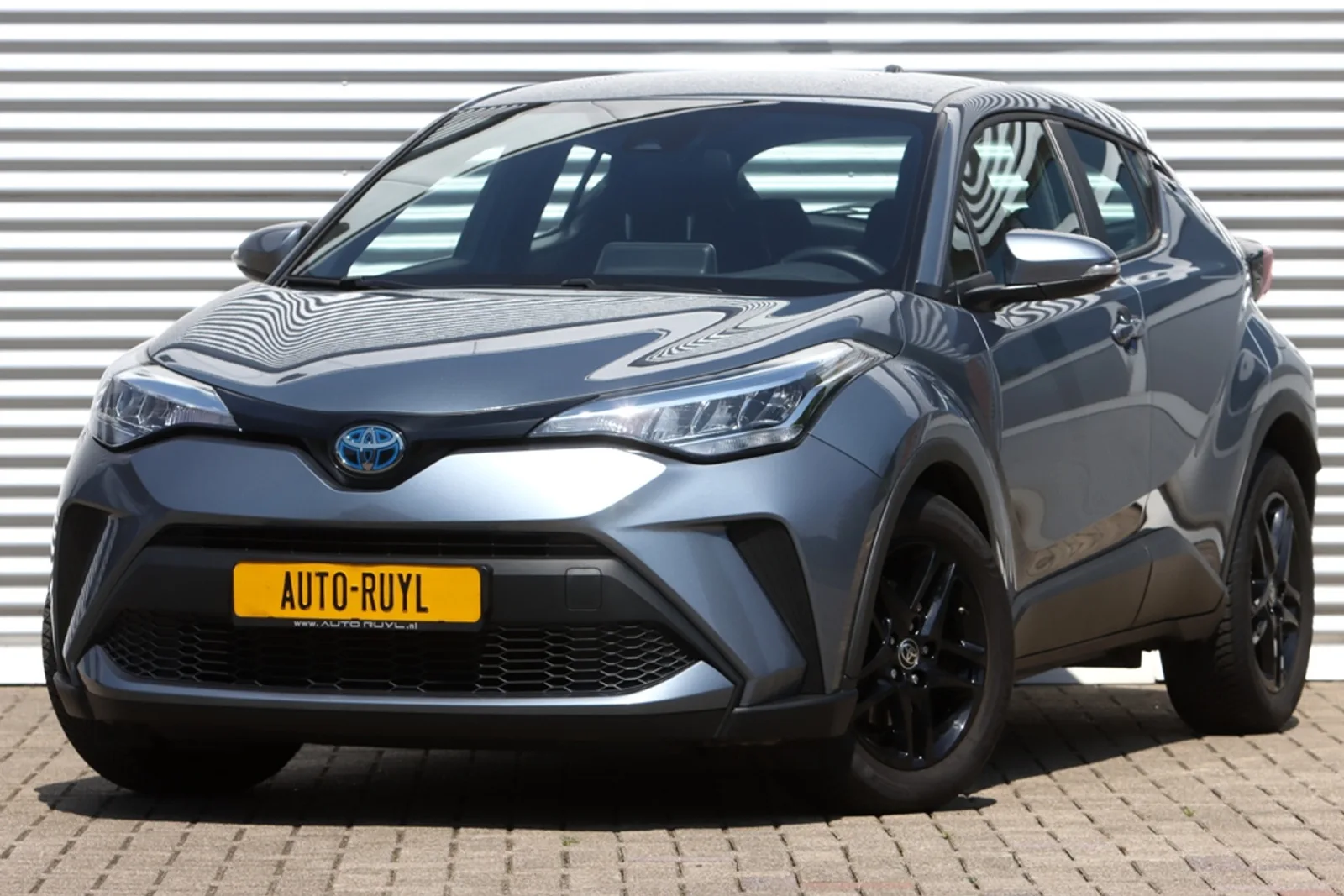 Toyota C-HR (2021) — foto 1