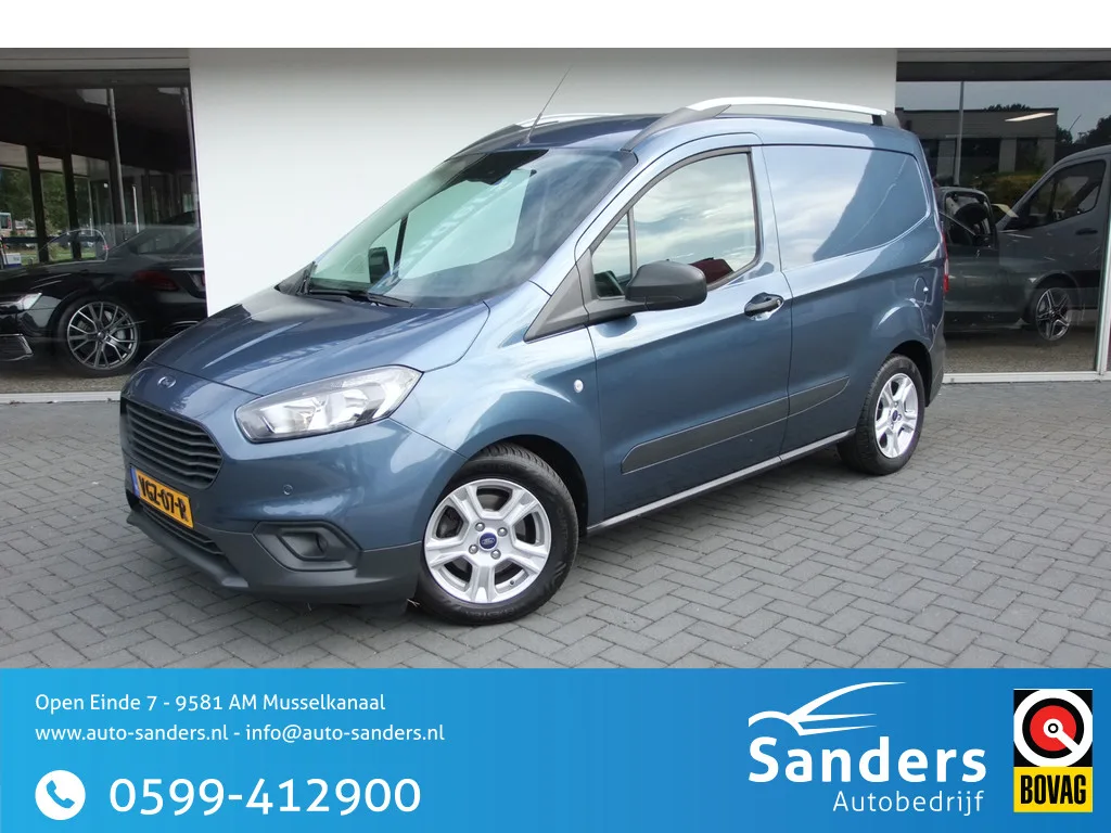 Ford Transit Courier (2020) — foto 1