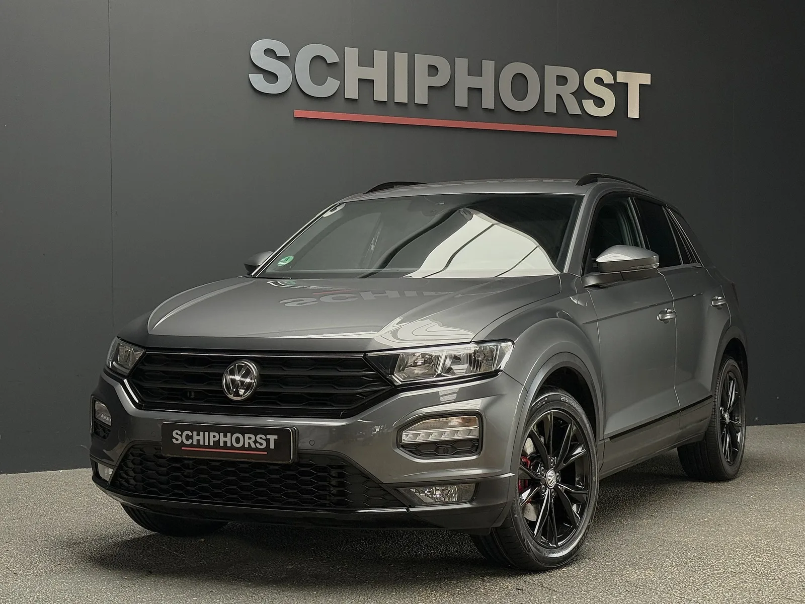 Volkswagen T-Roc (2018) — foto 1
