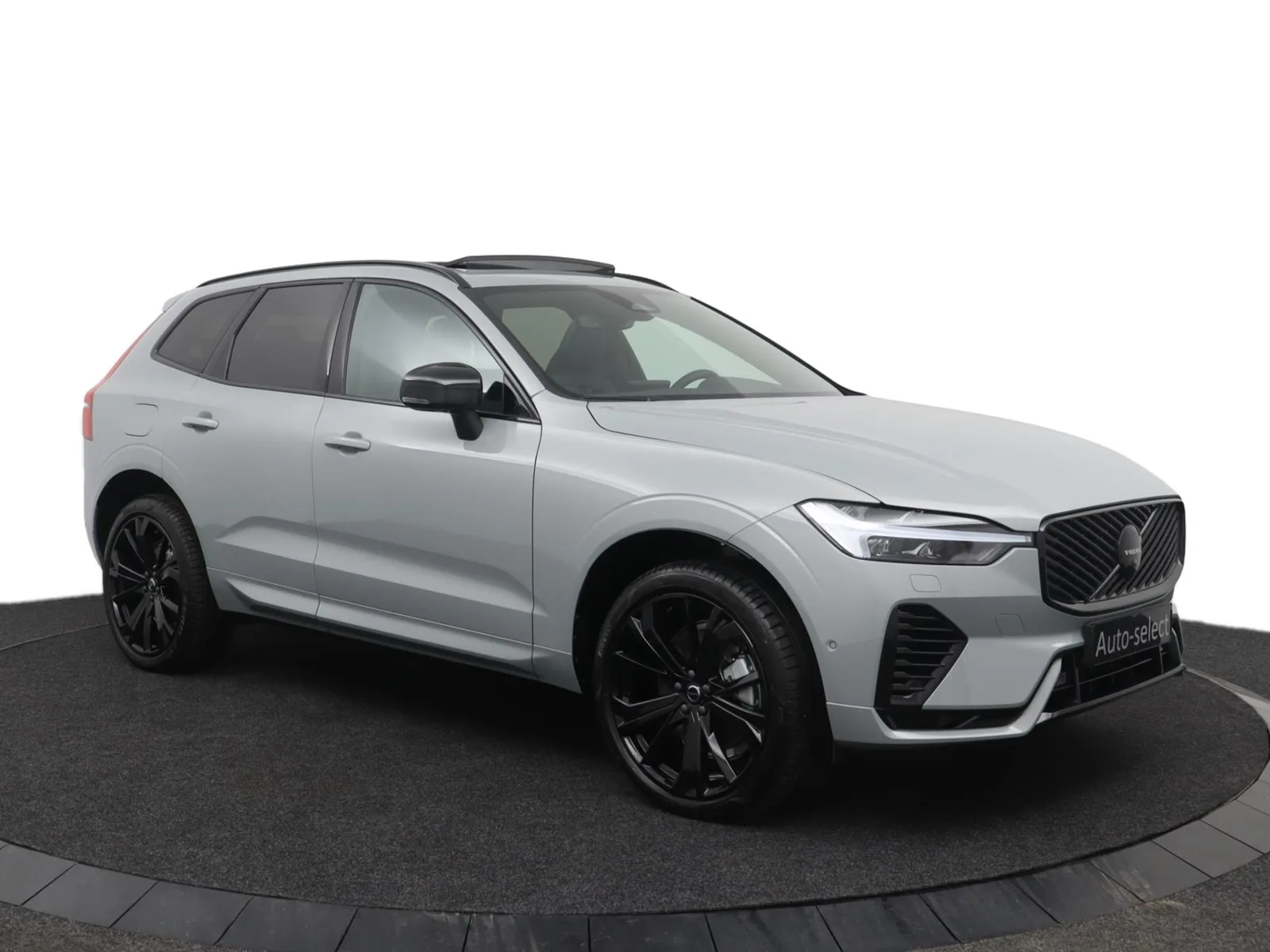 Volvo XC60 (2025) — foto 1