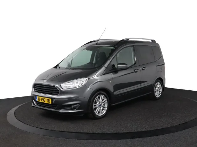 Ford Tourneo Courier (2017) — foto 1