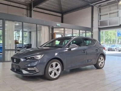SEAT Leon (2025) — foto 1